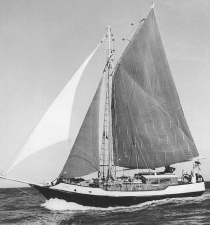 gaff rig sailboat